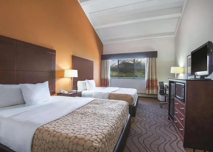 Mountain Valley Inn & Suites